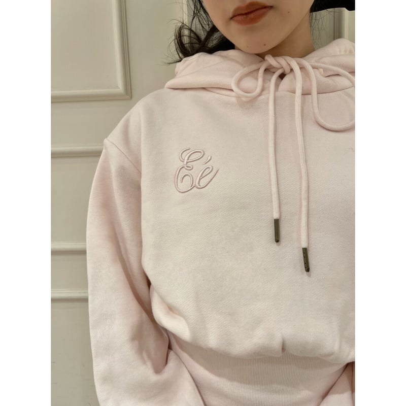 Eé embroidery hoodie onepiece baby pink   épine