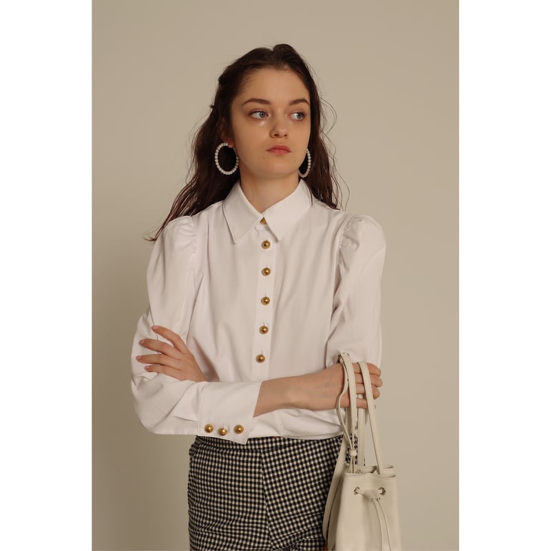 é button blouse  White