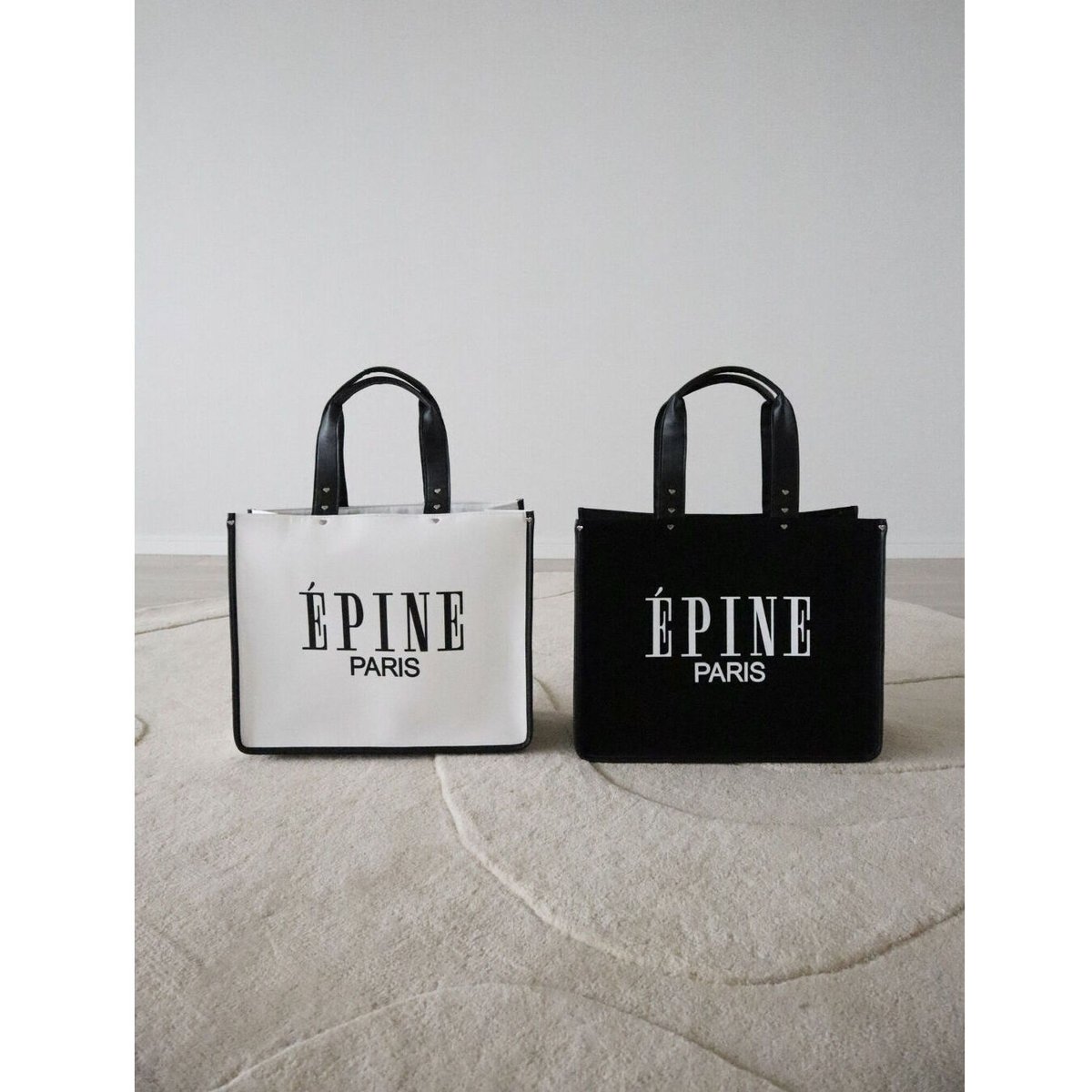 2023SS Ver ÉPINE PARIS piping heart studs bag