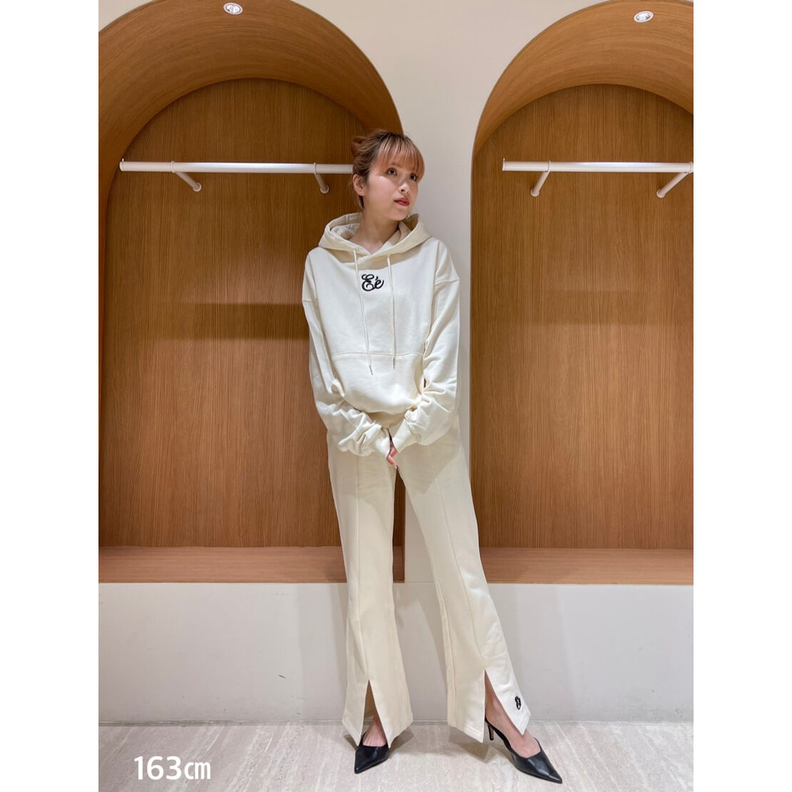 epine Eé slit jersey pants ivory×black