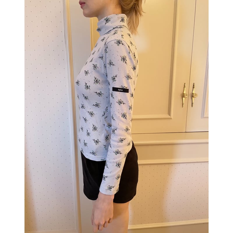 épine label rib cotton high neck flower ice blu