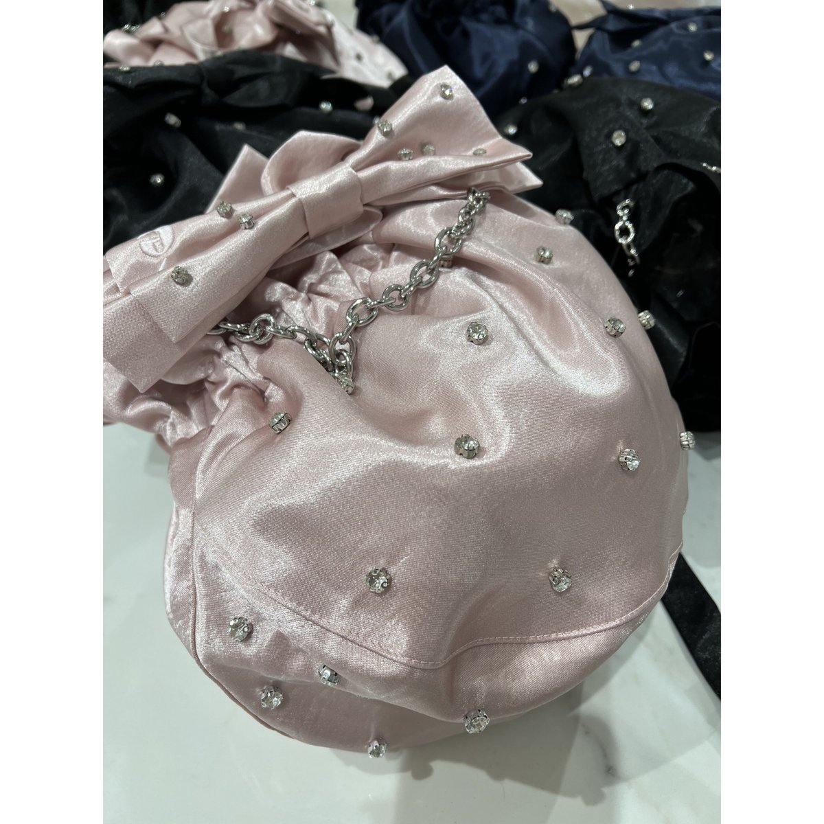 épine エピヌ 2way bijou satin gather bag épine エピヌ 2way bijou satin gather bag épine エピヌ 2way bijou