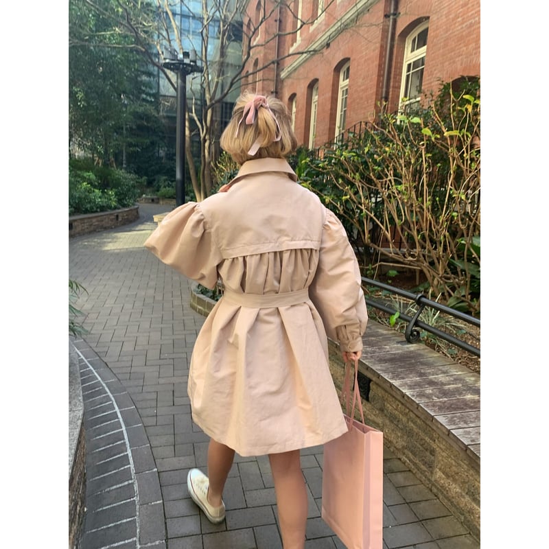 エピヌ arm volume mini trench coat