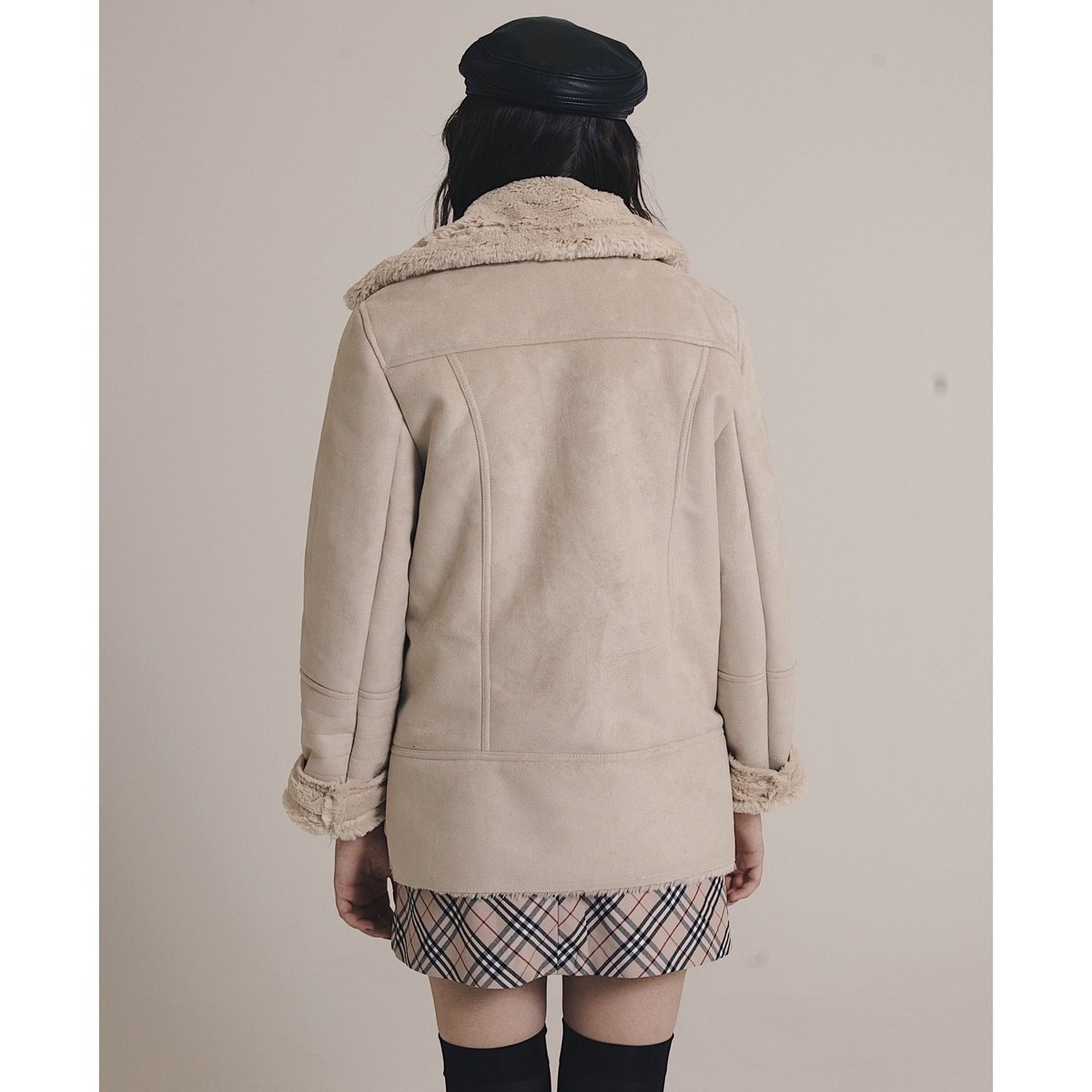 エピヌ シープムートンコート mouton fur coat beige | épine