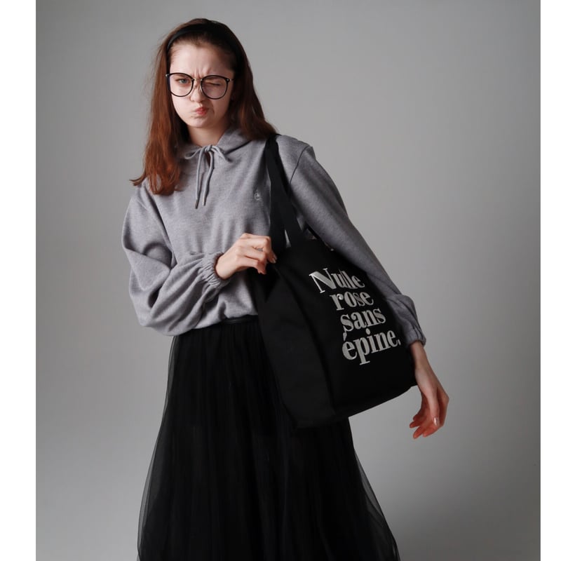 Nulle rose sans épine zip hoodie エピヌ Nulle rose sans épine zip hoodie エピヌ