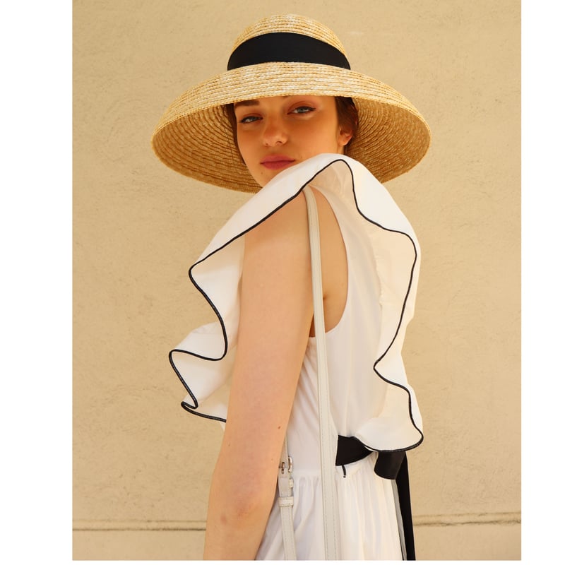 Lace frill back ribbon dress ホワイト back ribbon frill onepiece | Désir et Raison