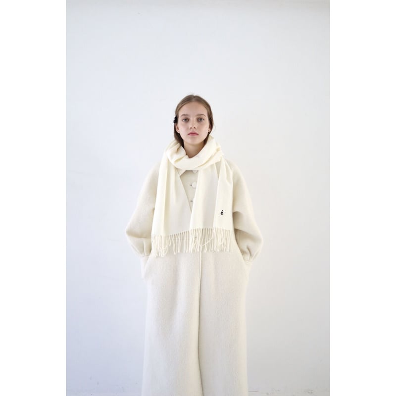 eaphi LOGO MOHAIR MUFFLER マフラー ivory eaphi LOGO MOHAIR MUFFLER マフラー ivory é embroidery logo