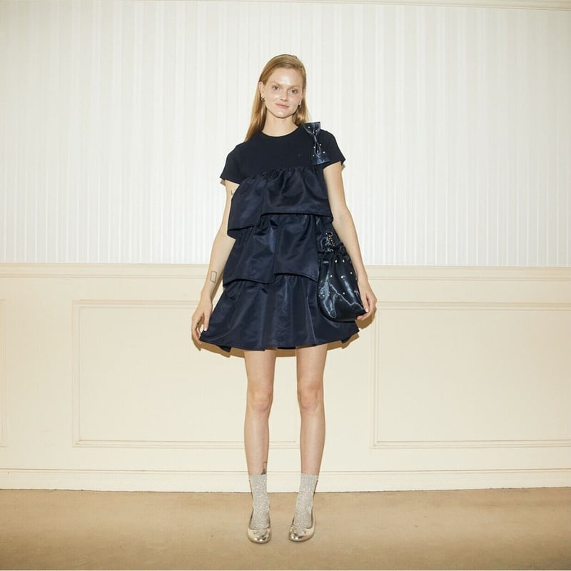 【epine】é tee frill onepiece 半袖 ティアード 黒 é tee frill onepiece navy | épine