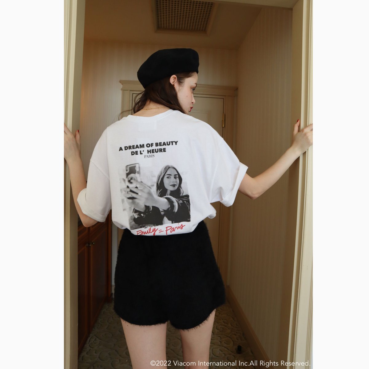 《Emily in Paris×épine》French big tee | épine