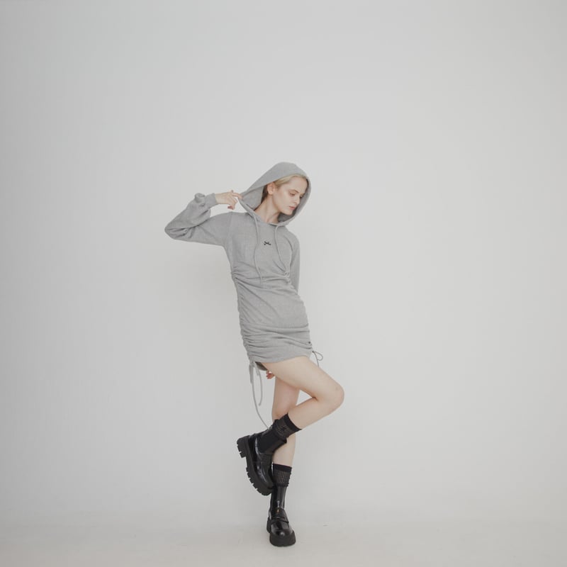 rhinestone ribbon gather hoodie onepiece(2color...