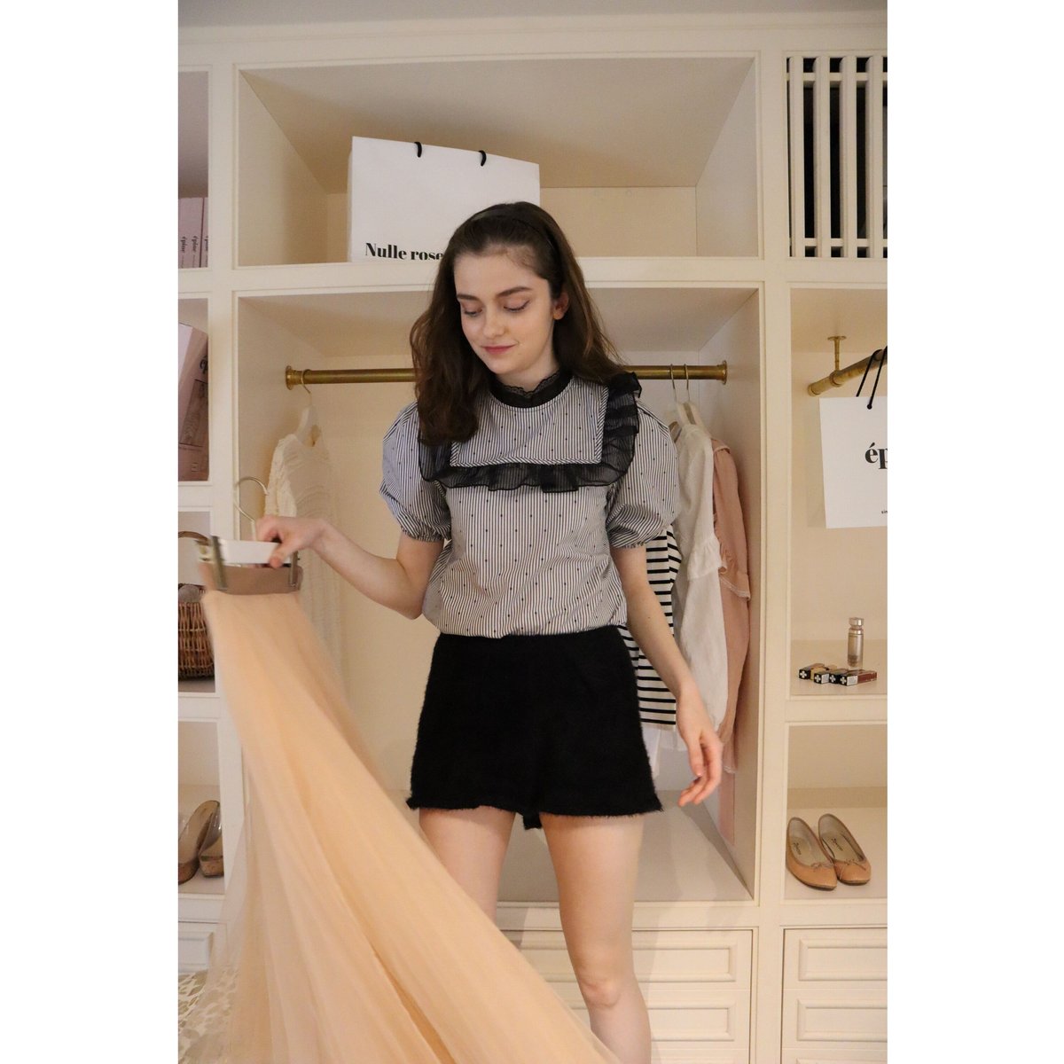 Epine frill blouse ドットストライプフリルブラウス ブルー