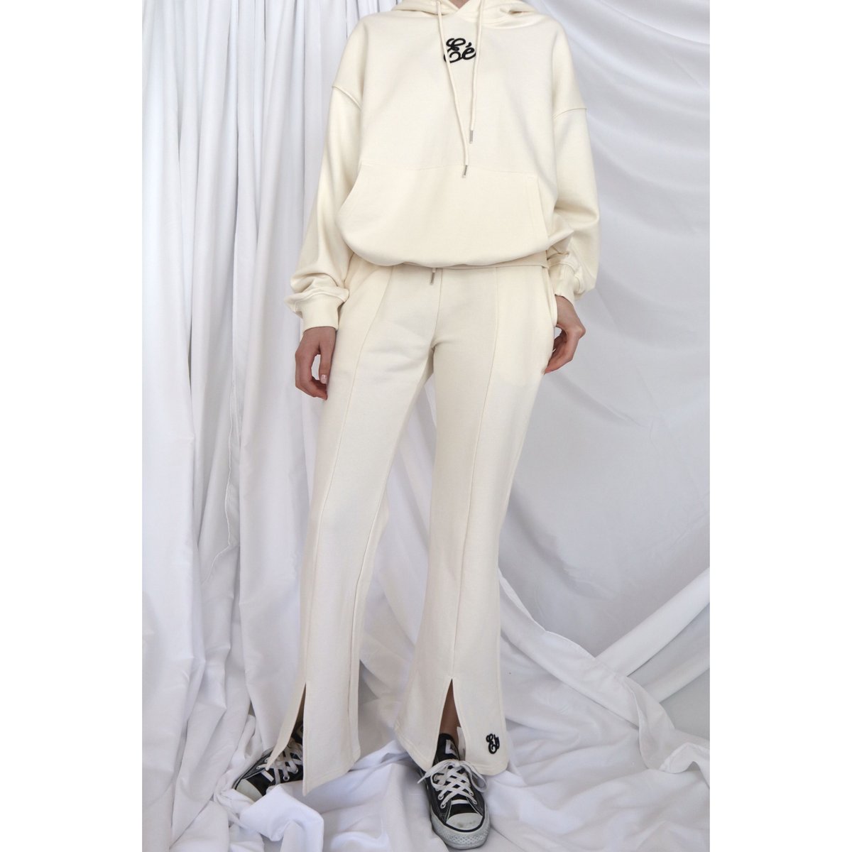 epine Eé slit jersey pants ivory×black