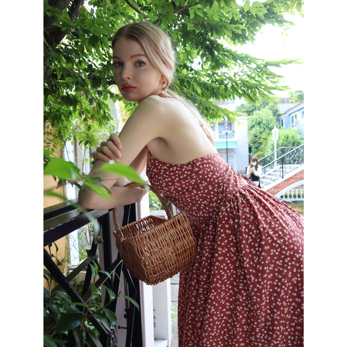 back lace up little flower onepiece red | épine