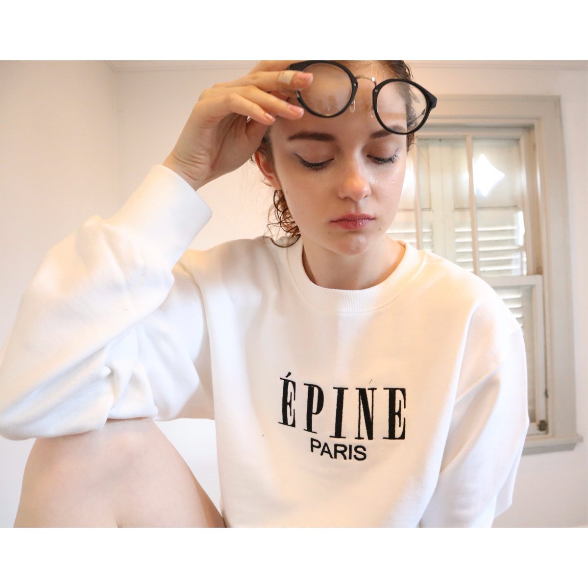 ÉPINE PARIS embroidery sweat white×black | épine ÉPINE PARIS embroidery sweat white×black | épine