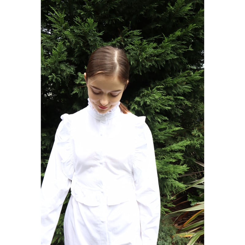 square frill back ribbon shirt onepiece white | square frill back ribbon shirt onepiece white |