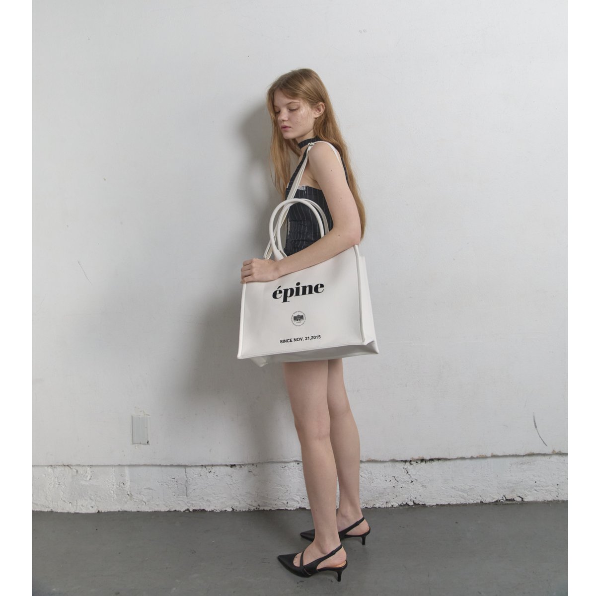 épine book tote bag large Whiteマチ約16cm