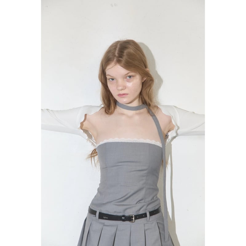 【epine】bare pleats ribbon tieonepiece epine（エピヌ）の「epine lace bare pleats ribbon tieonepiece