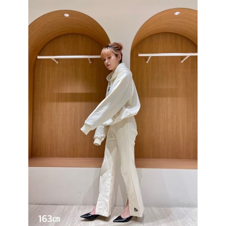 Eé slit jersey pants ivory×black