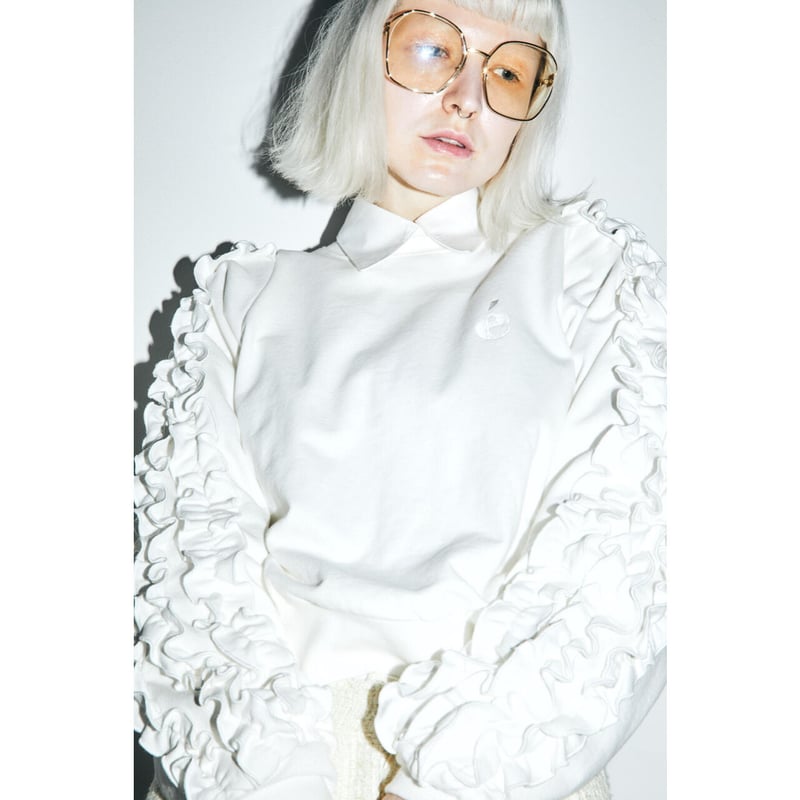 エピヌ é fluffy sweat gray フリルスウェット é fluffy sweat gray | épine