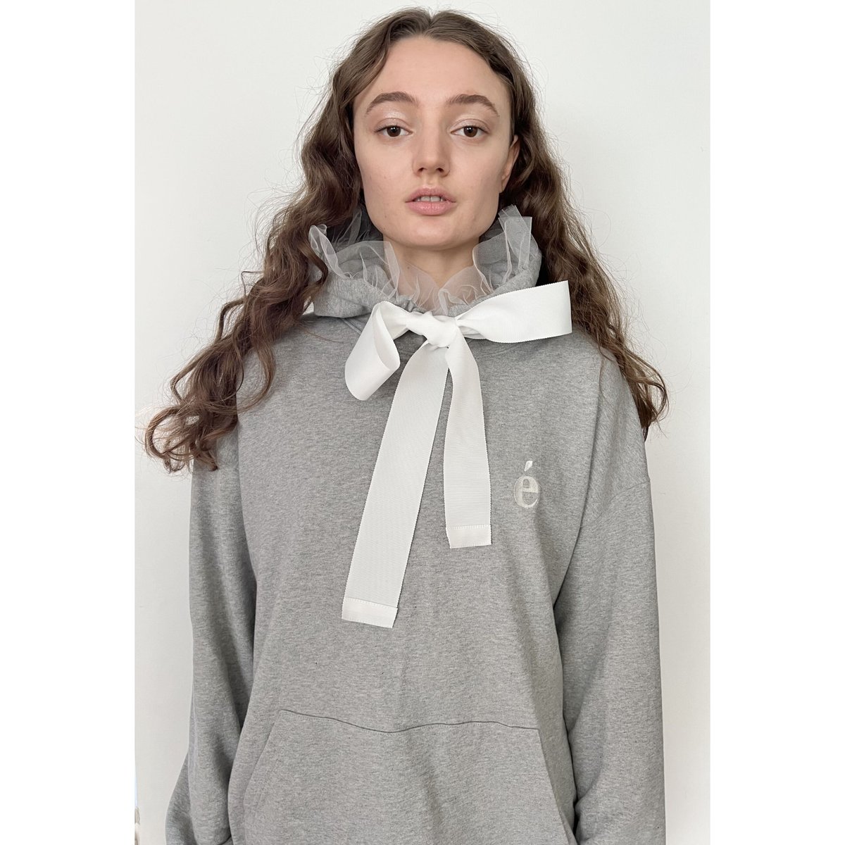 épine エピヌ é tulle ribbon hoodie リボンフーディー