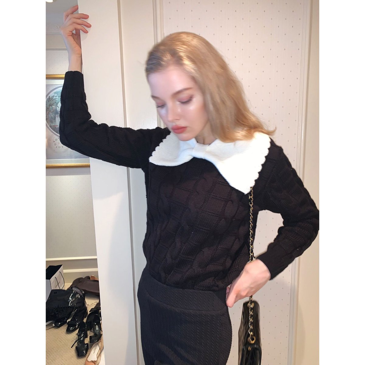 big ribbon collar knit black×white | épine