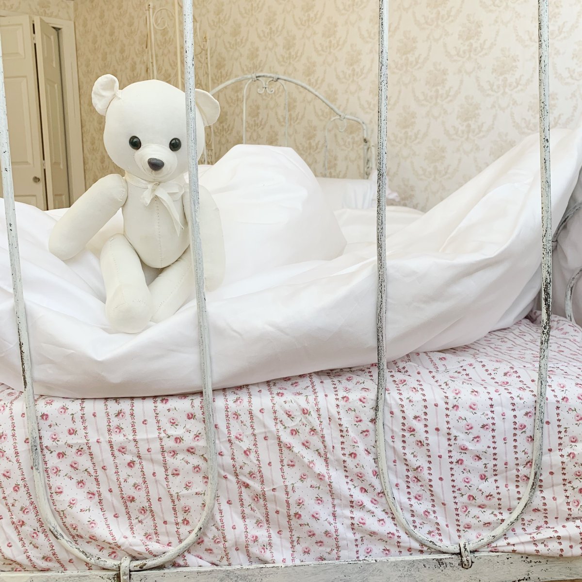 épine HOME限定品】stripe flower frill bed cover 3s 