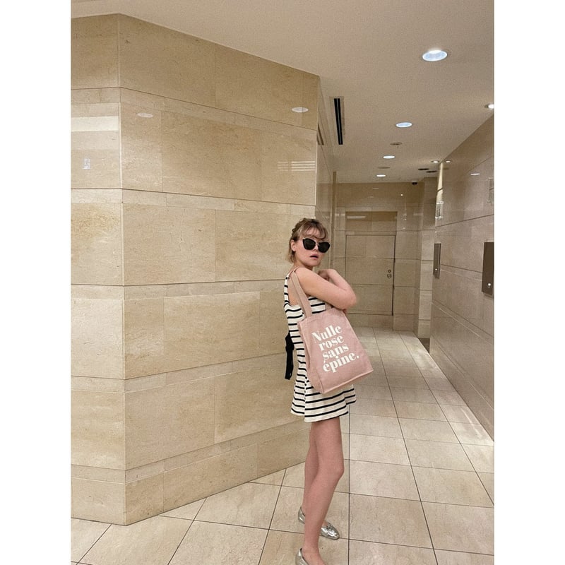 新品　ribbon Nulle rose sans épine sweat epine ribbon Nulle rose sans épine sweat