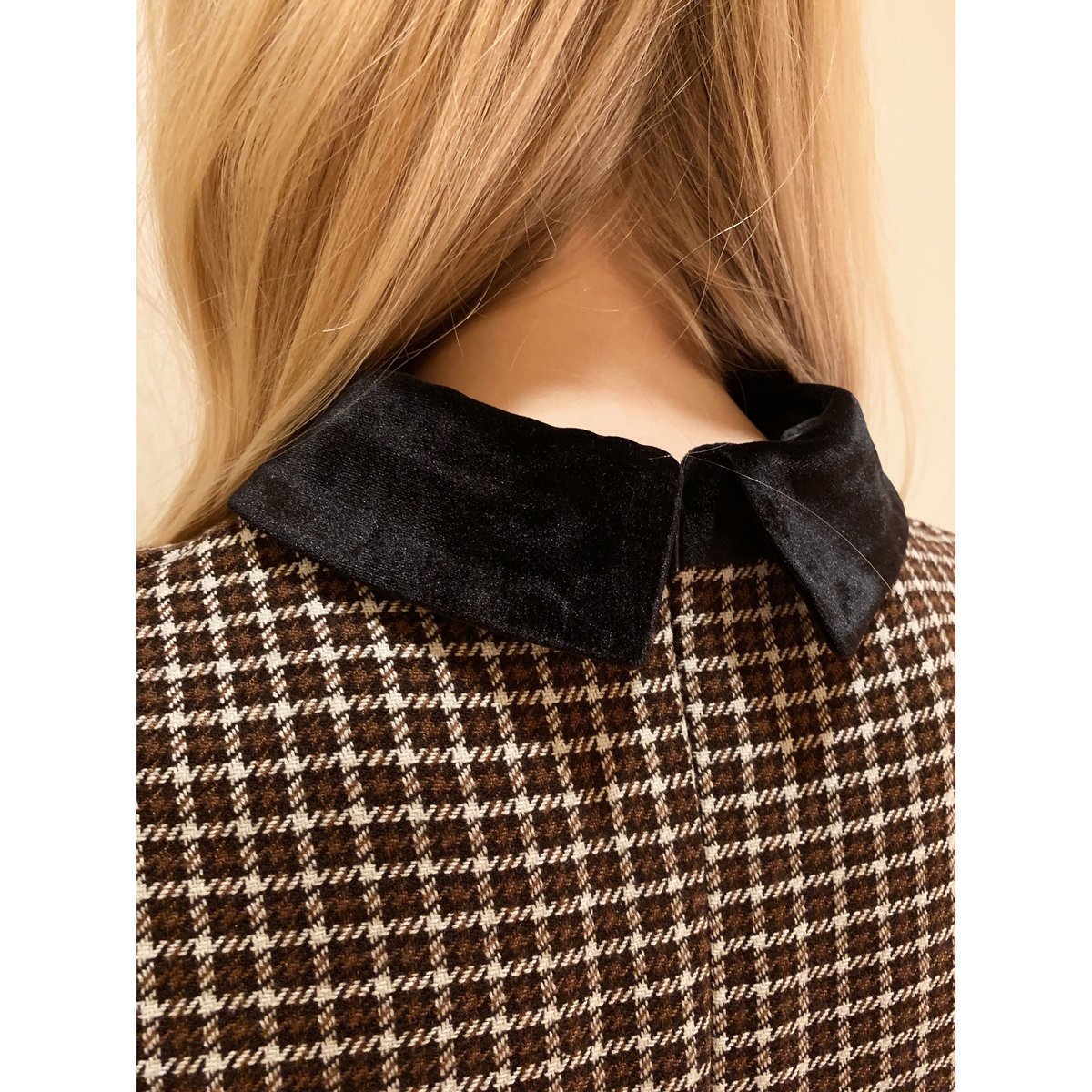 epine  velours collar check one-piece