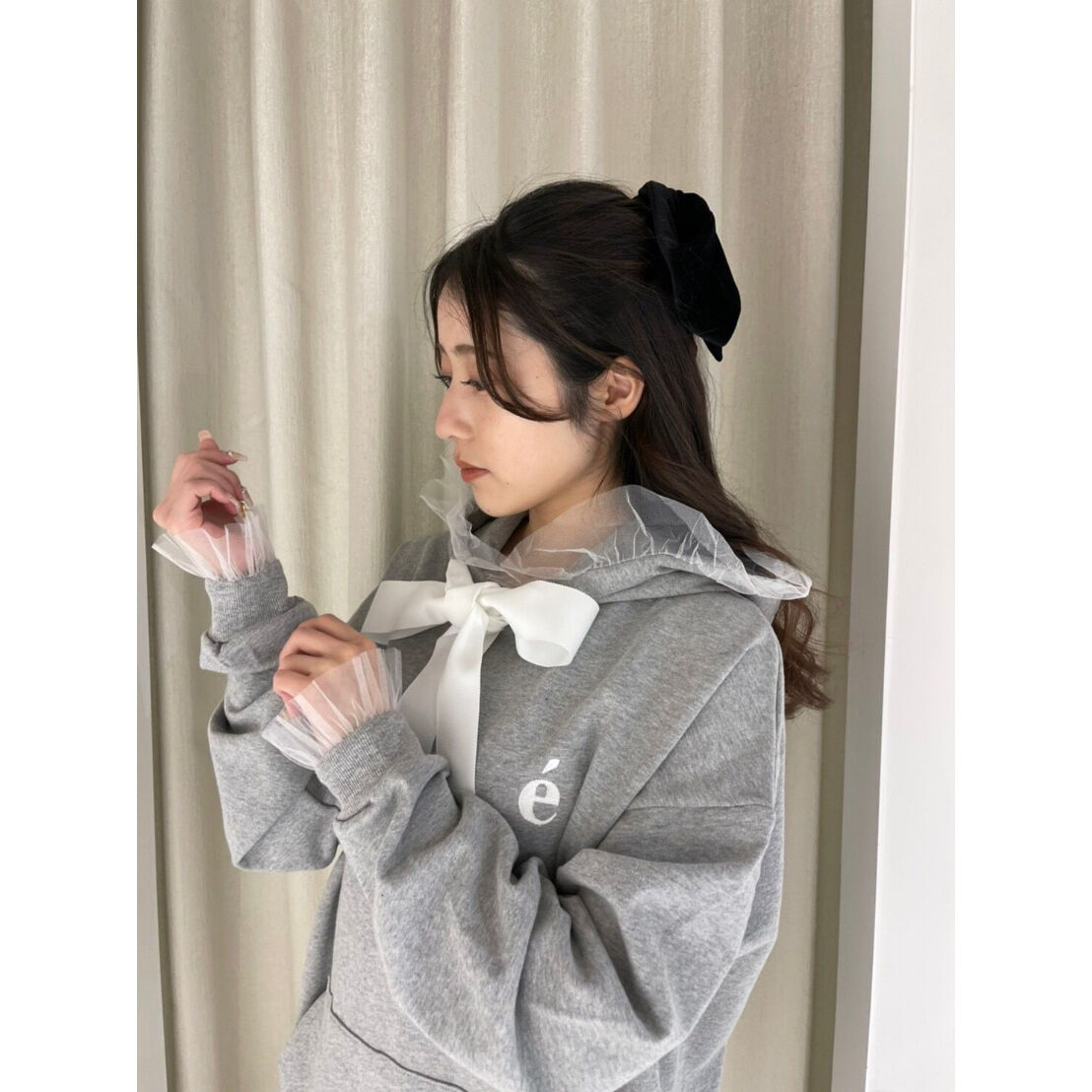 é tulle ribbon hoodie gray | épine é tulle ribbon hoodie gray | épine