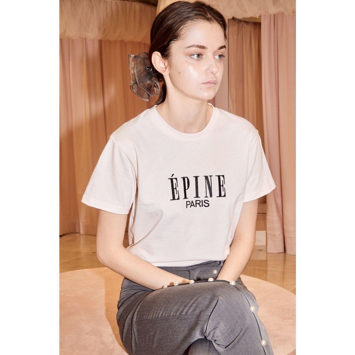 ÉPINE PARIS embroidery tee baby pink×black | épine