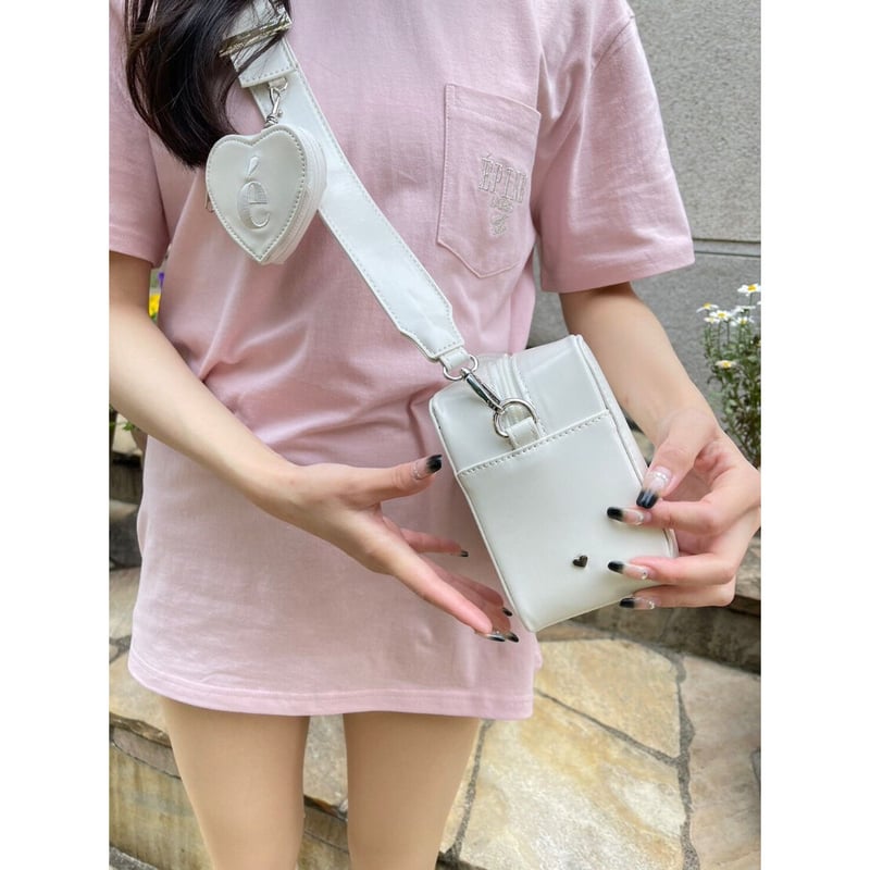 é Heart pouch shoulder strap bag (3color) | épine é Heart pouch shoulder strap bag (3color) | épine