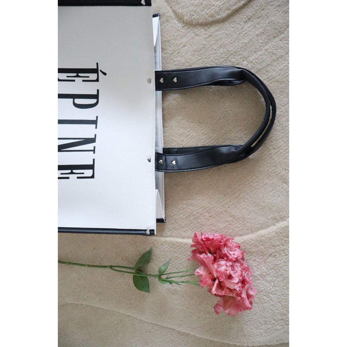 2023SS Ver ÉPINE PARIS piping heart studs bag |