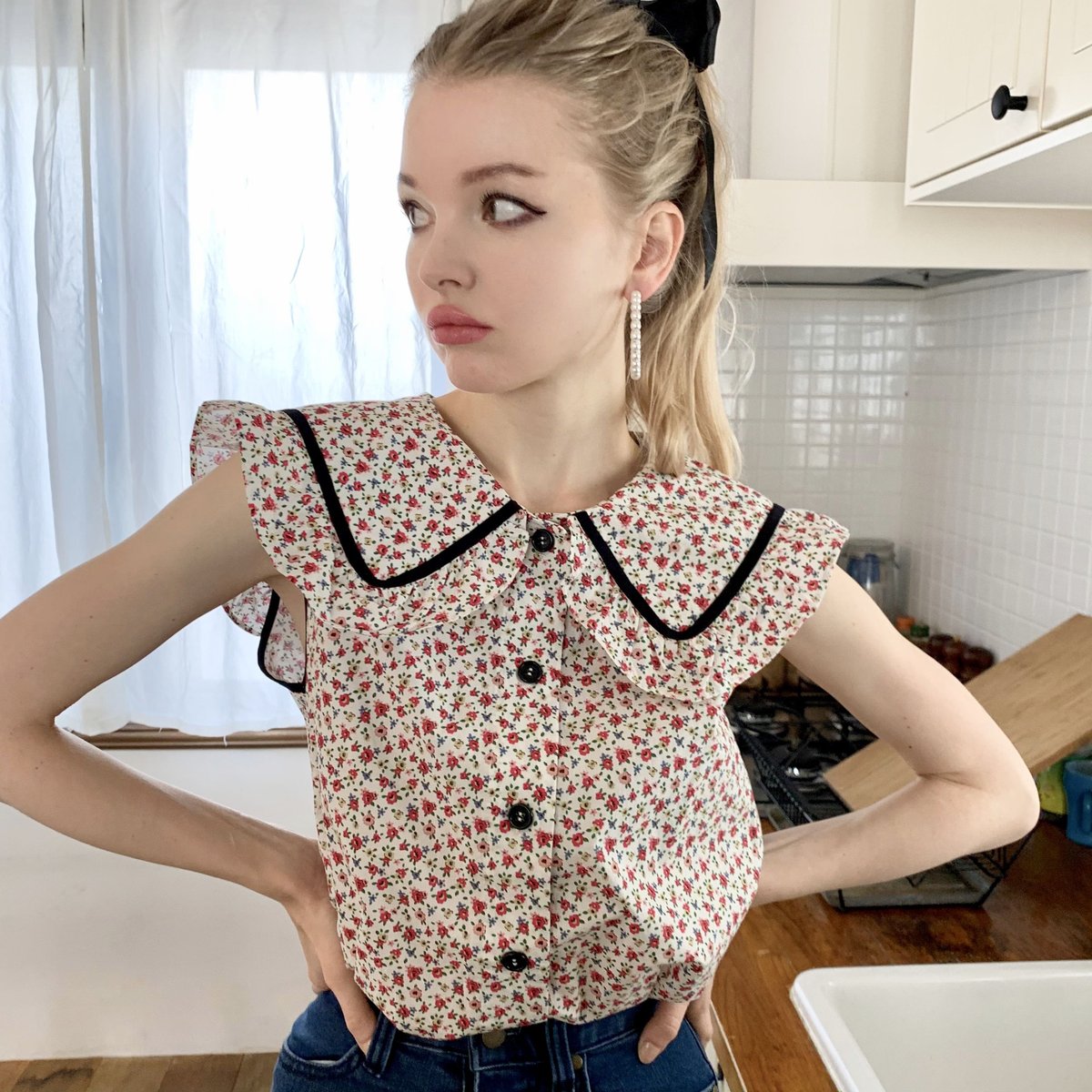 Crayme, - pui❤️Big  Collars  Blouse   ホワイト piping flower big collar blouse white | épine