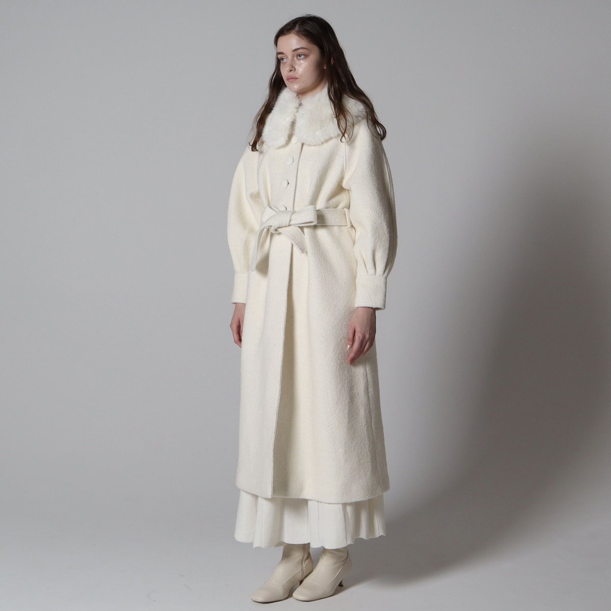 feminine fur collar long coat White