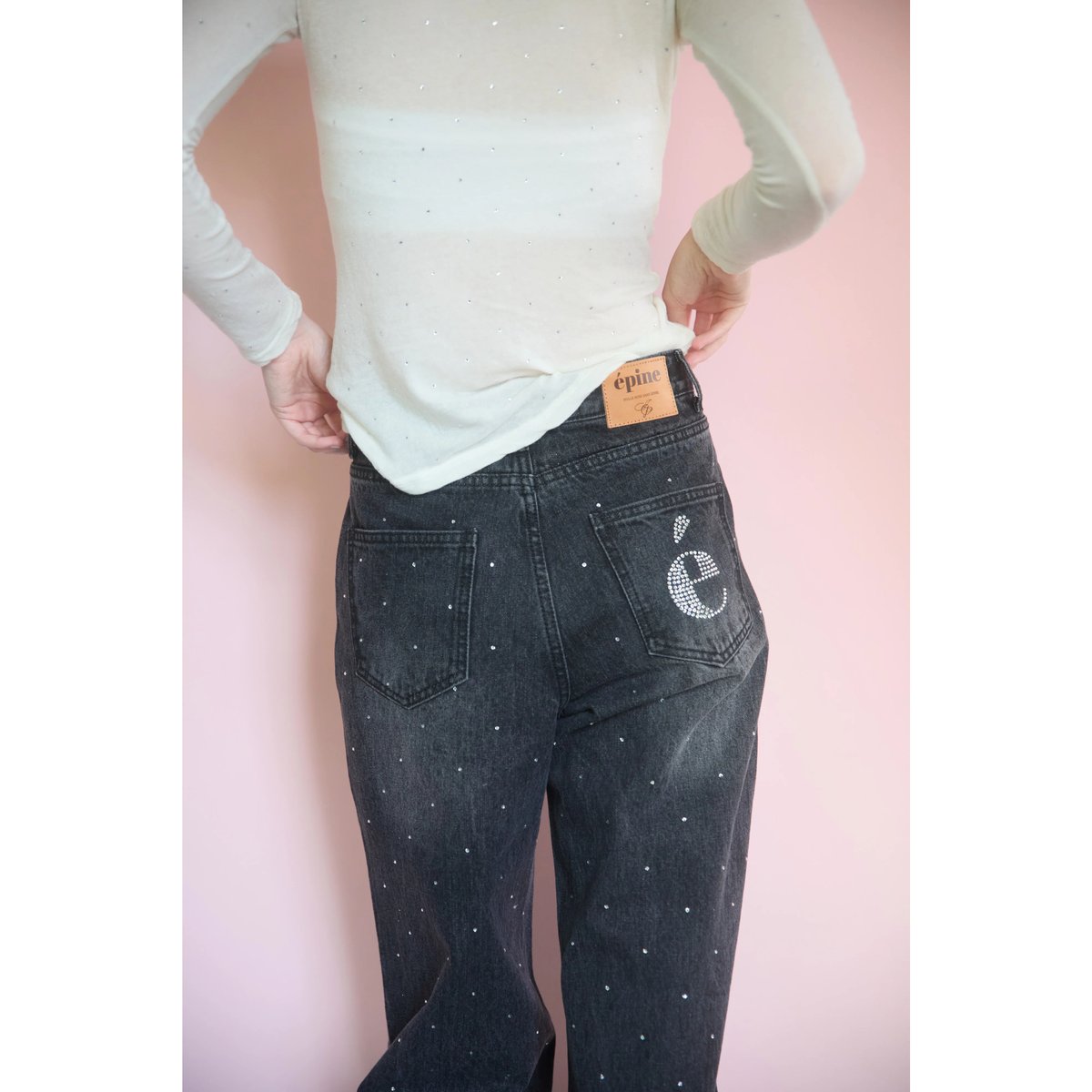 epine エピヌ é rhinestone jeans ♥️お値下げ中♥️エピヌ é rhinestone jeans ブラック M