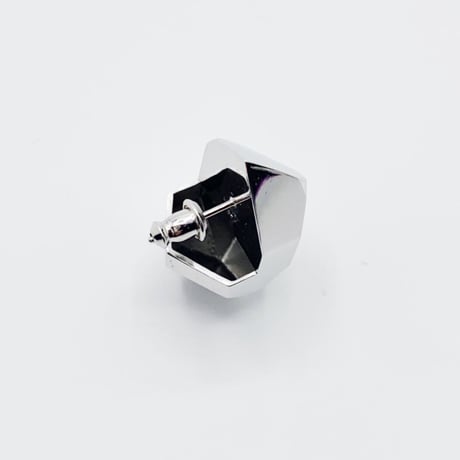 Crystal world pierce  01