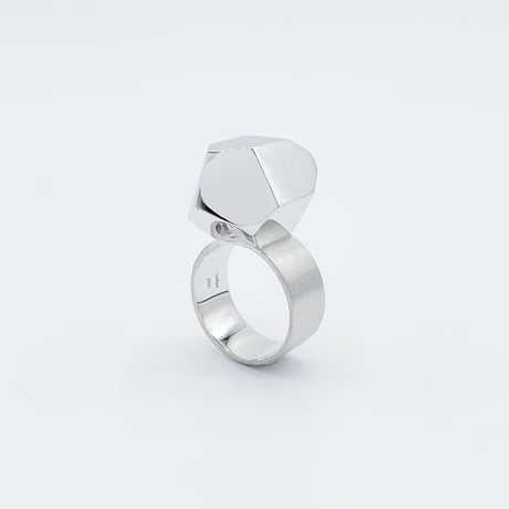 Crystal world ring 01