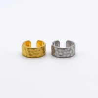 Moon ear cuff 01