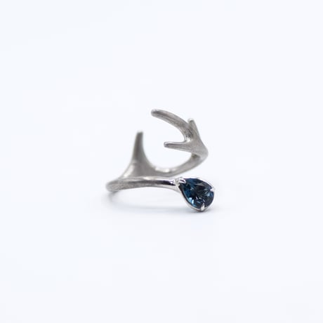 Deer ring R london blue topaz