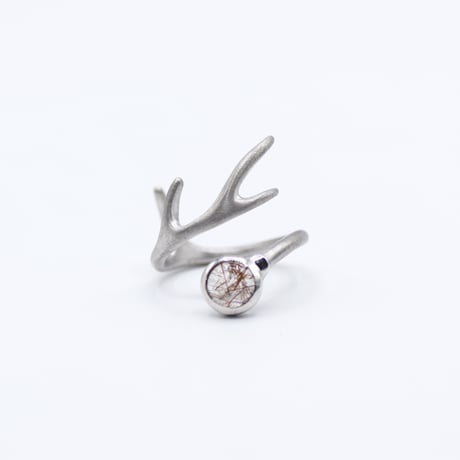 Deer ring L rutile quartz