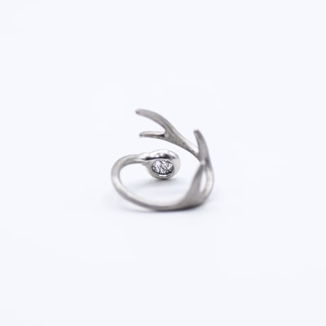 Deer ring L tourmalized quartz