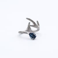 Deer ring R london blue topaz
