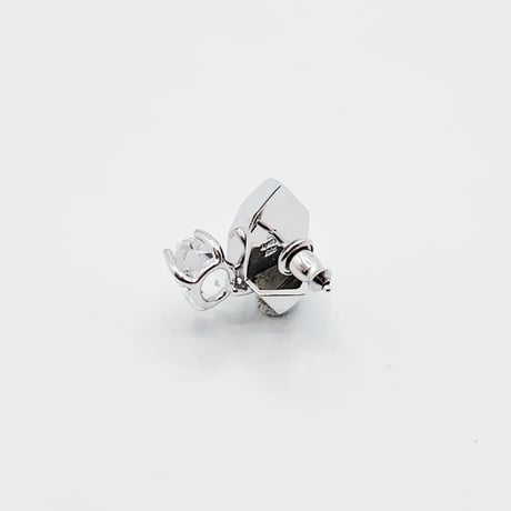 Crystal world pierce  04