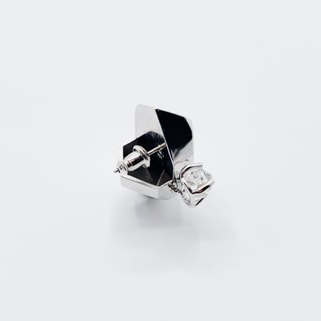 Crystal world pierce  02