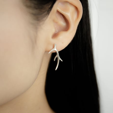 Deer pierce 01