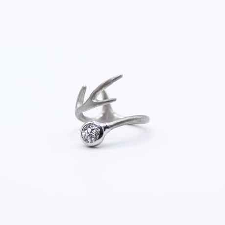 Deer ring L tourmalized quartz