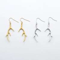 Deer pierce 02