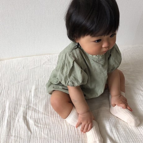 stand color olive rompers