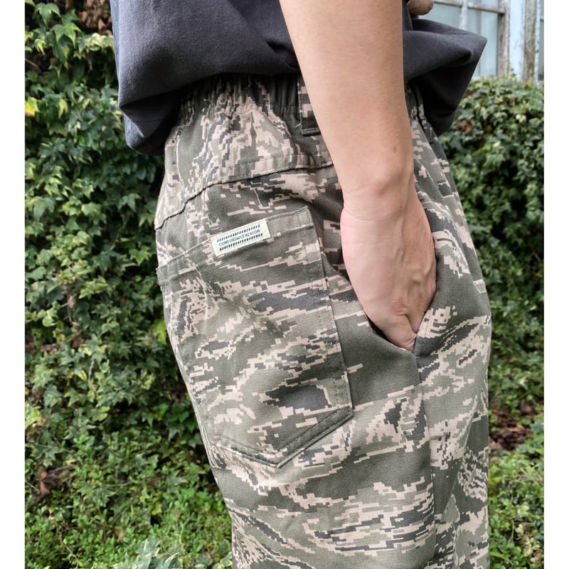 COMFORTABLE REASON「Camo DOC Slacks」 | gouter le