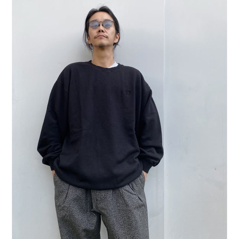 トップス COMFORTABLE REASON / BOUCLE LOGO COMFORTABLE REASON「Boucle Logo Sweat」black. | g